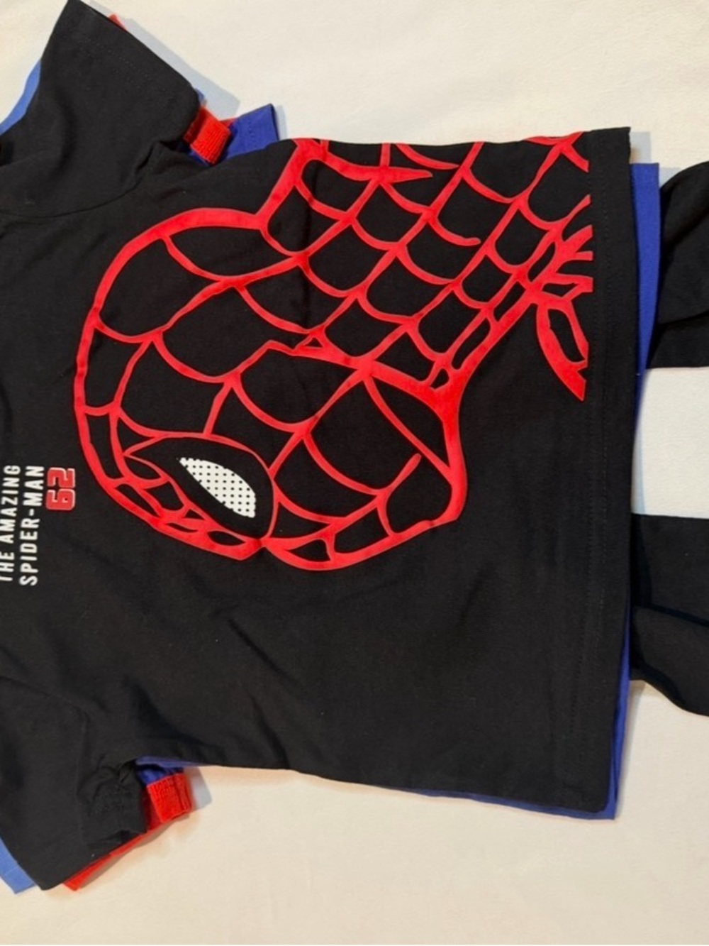 Marvel Spider-Man Kids five piece clothing set - Black, Blue, and Red - Picture 8 of 9